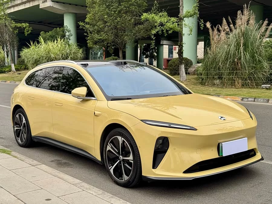 NIO ET5T