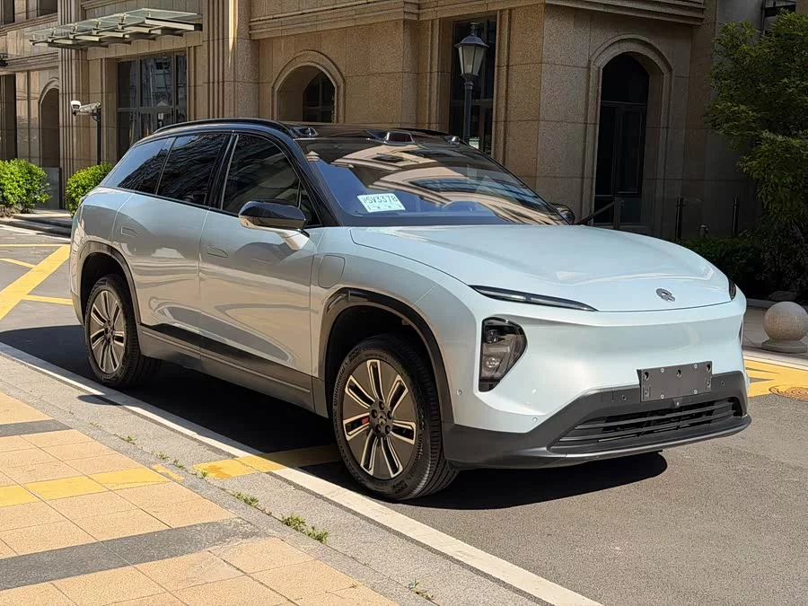 NIO ES7
