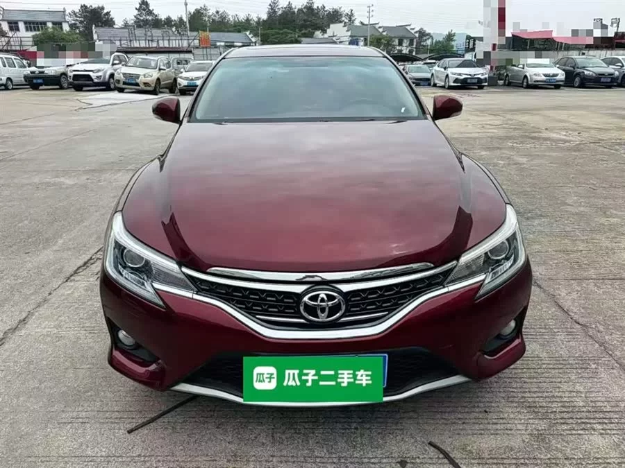 Toyota Reiz