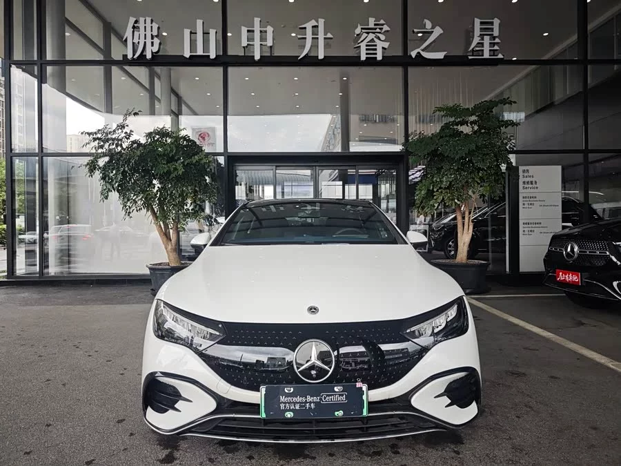 Mercedes Benz EQE