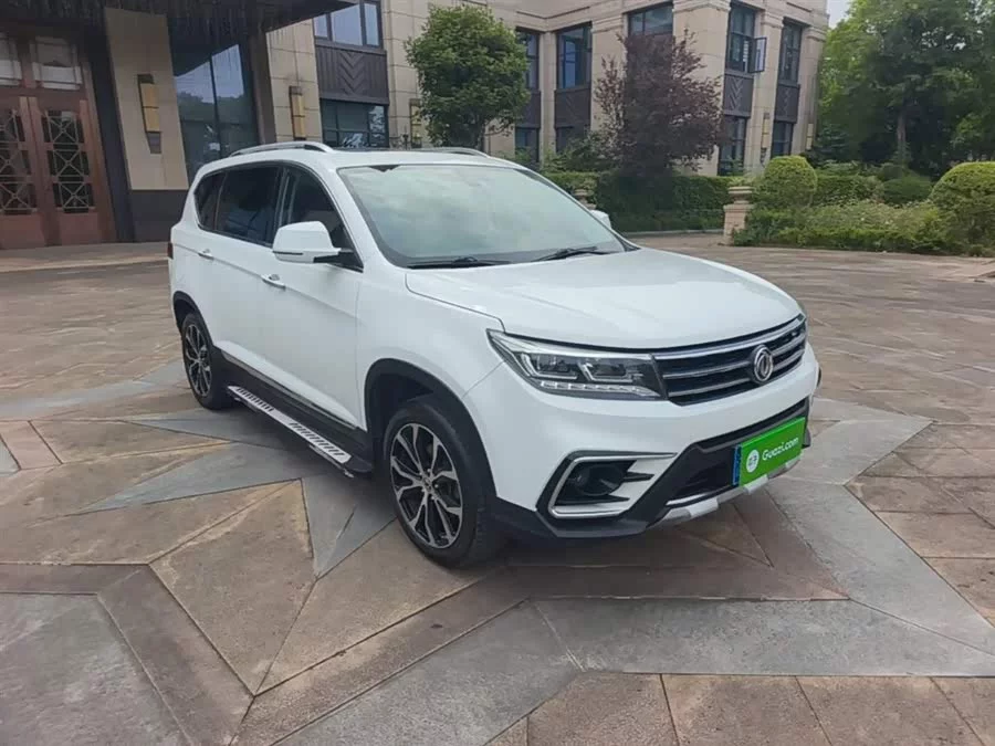 Dongfeng Jingyi X5