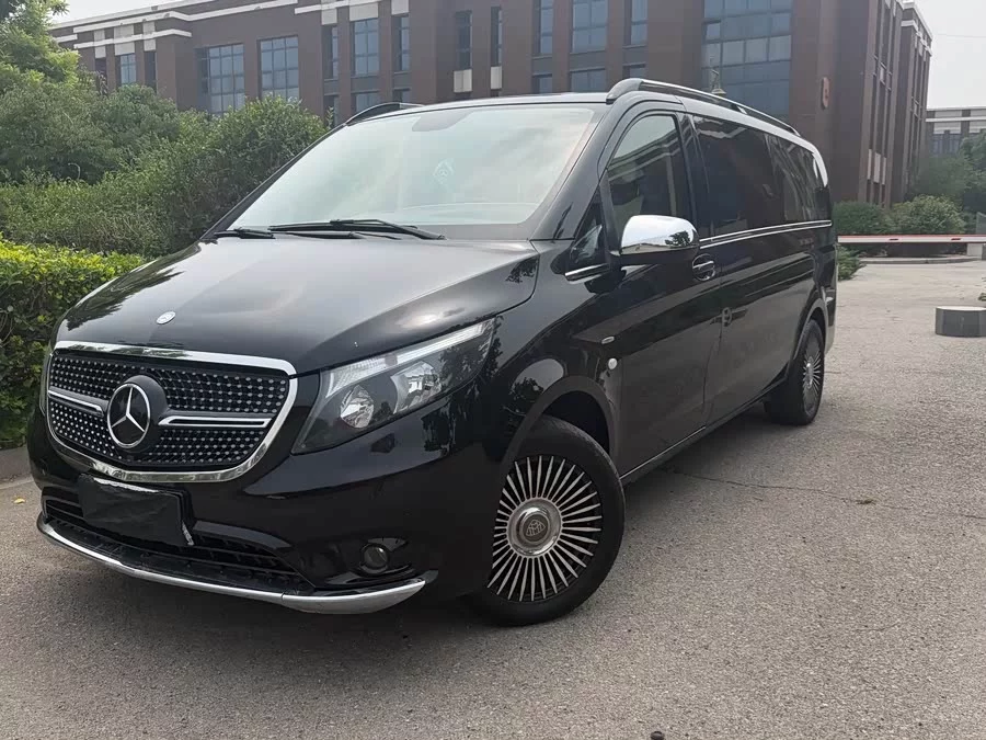 Mercedes Benz Vito