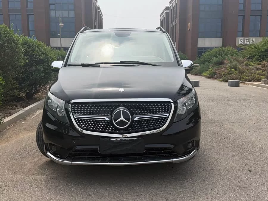 Mercedes Benz Vito