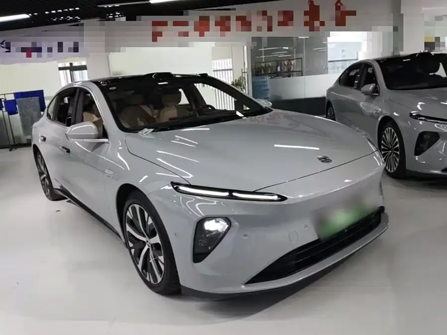 NIO ET7