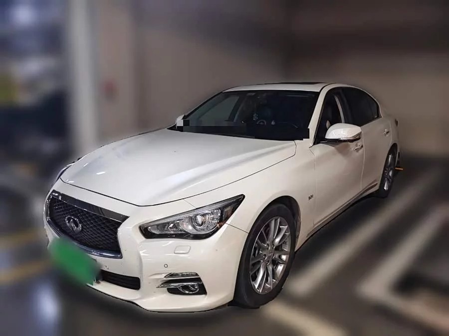 Infiniti Q50L