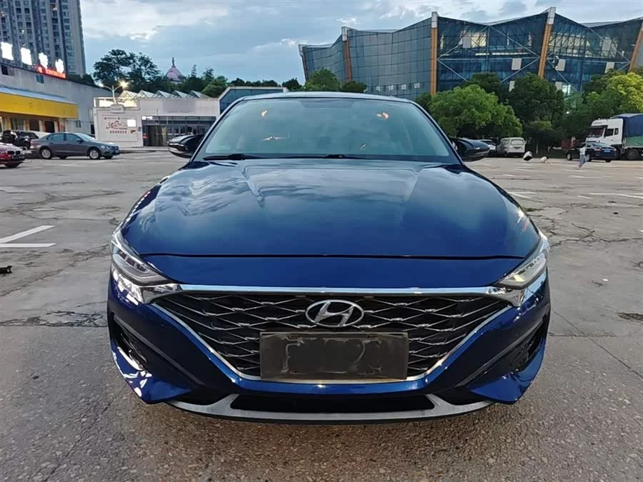 Hyundai Festa