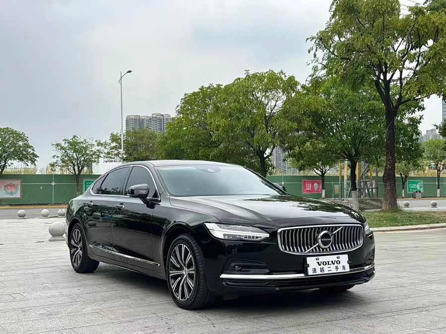 Volvo S90