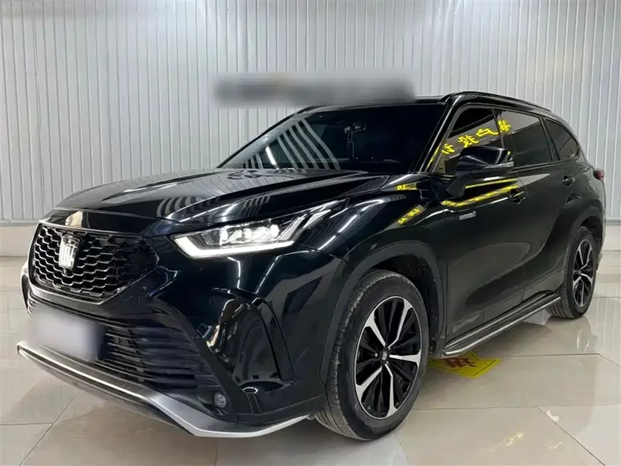 Toyota Crown Land