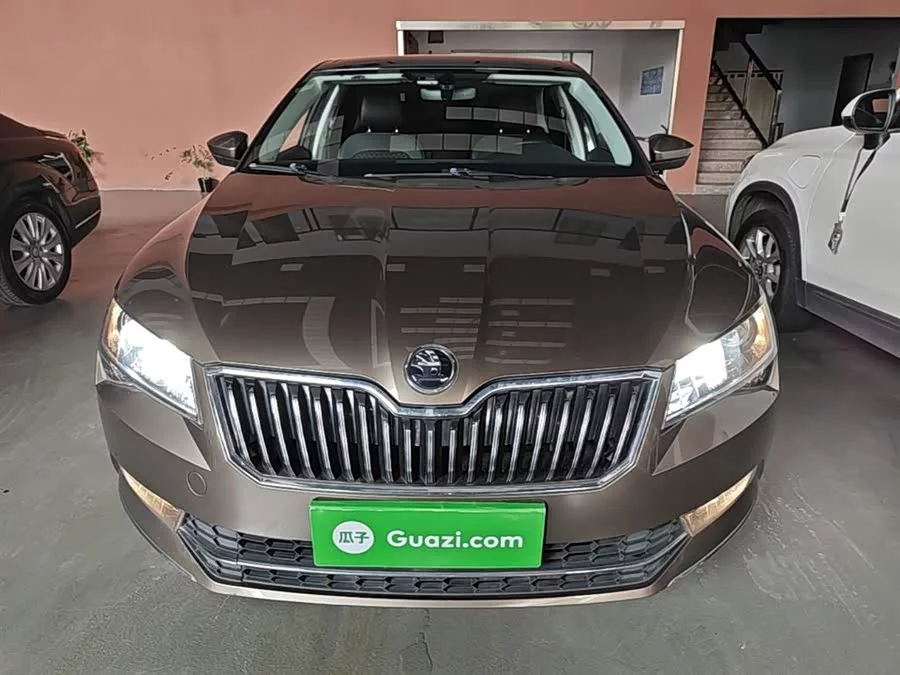 Skoda SuperB