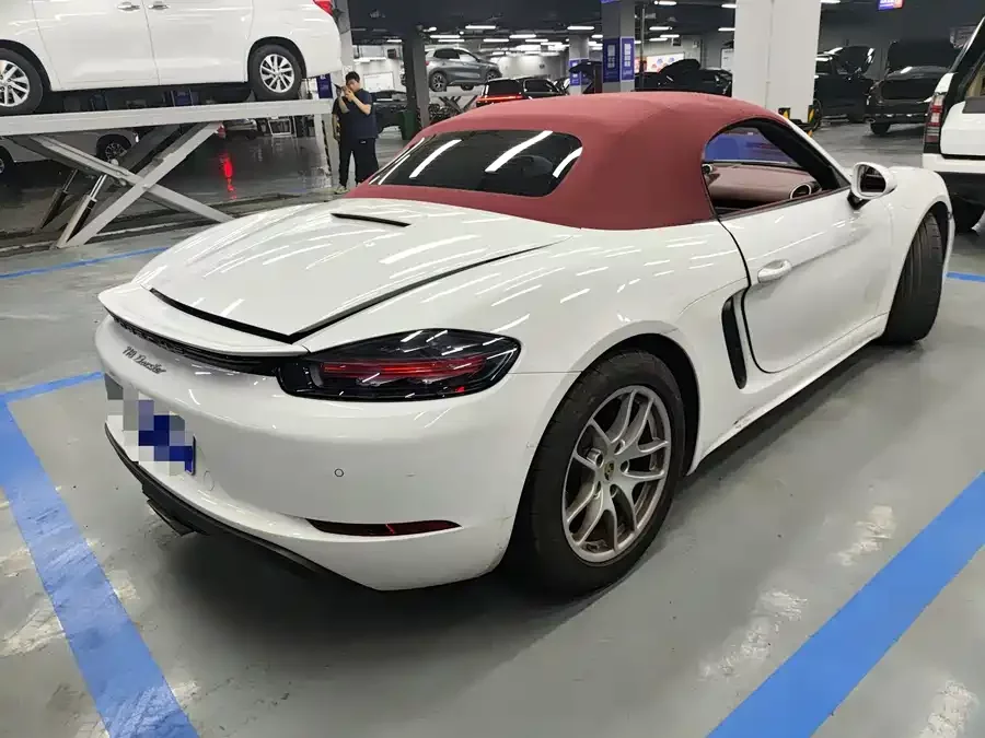 Porsche 718