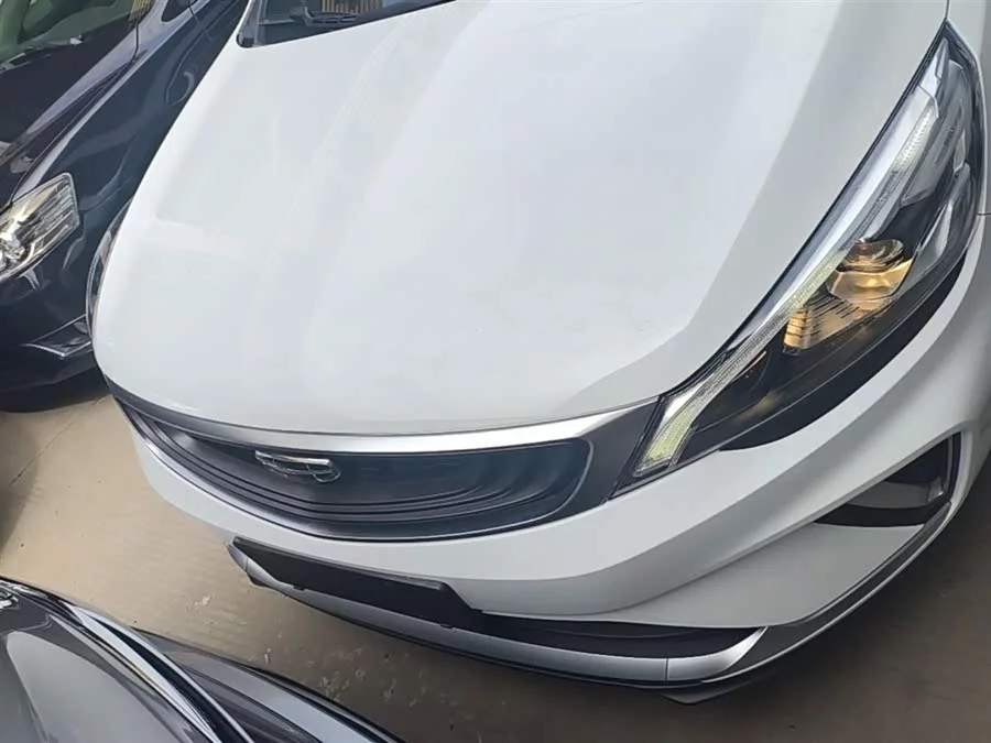 Geely Emgrand GS