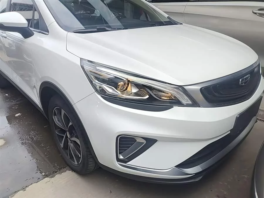 Geely Emgrand GS