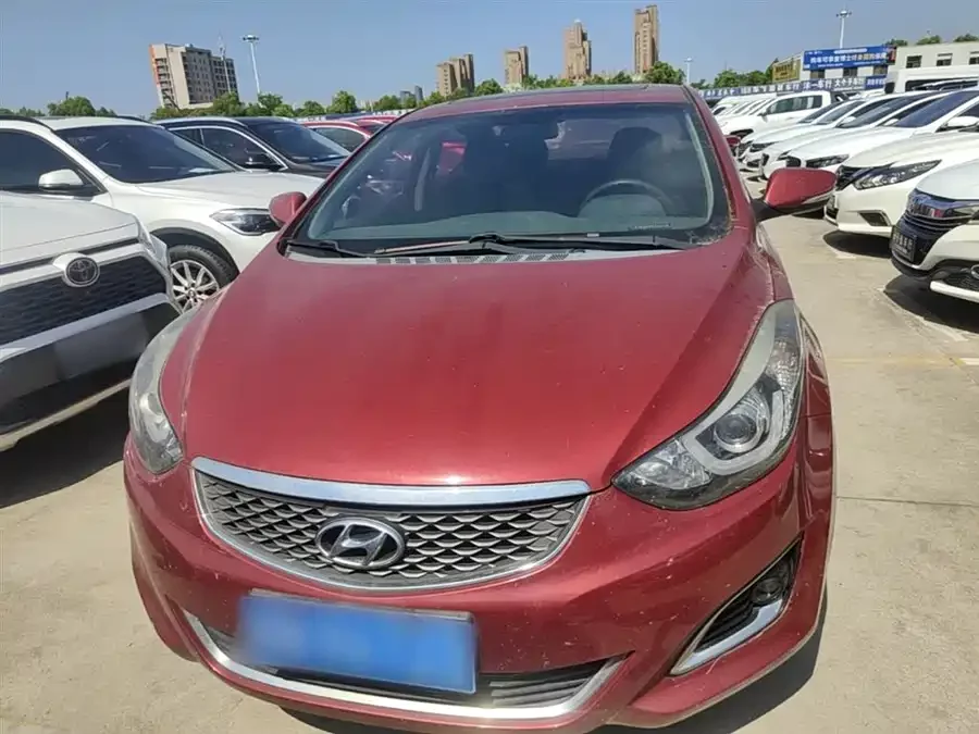 Hyundai Elantra