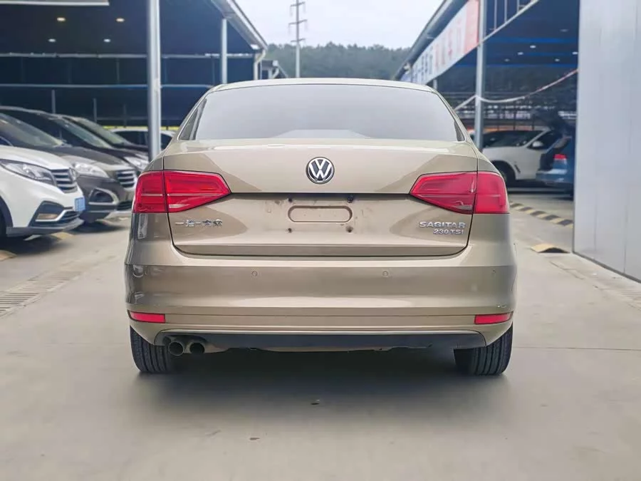 Volkswagen Sagitar