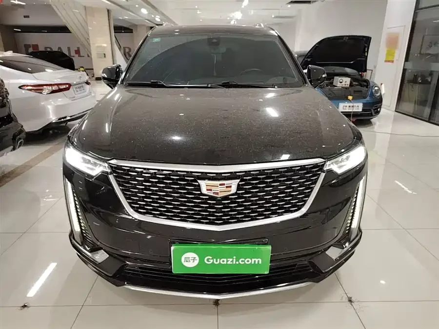 Cadillac XT6