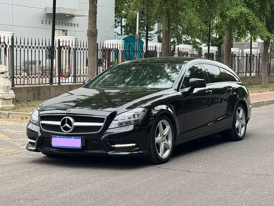 Mercedes Benz CLS