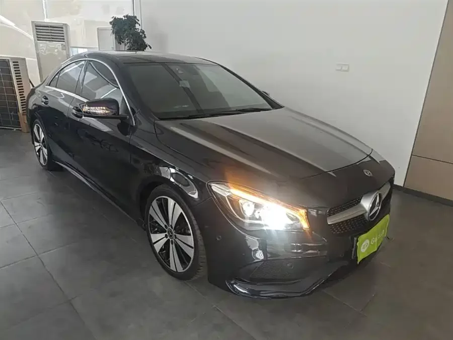 Mercedes-Benz CLA