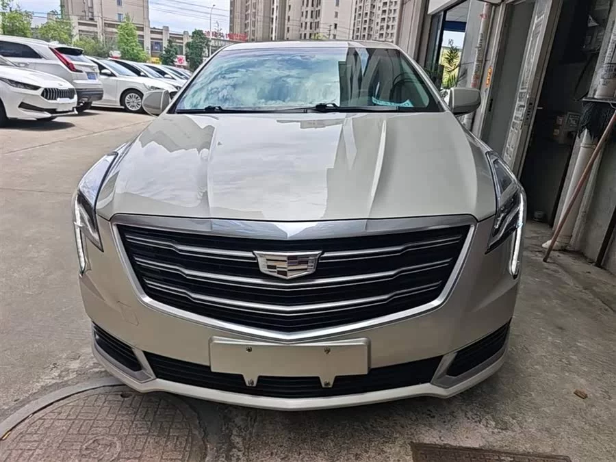 Cadillac XTS
