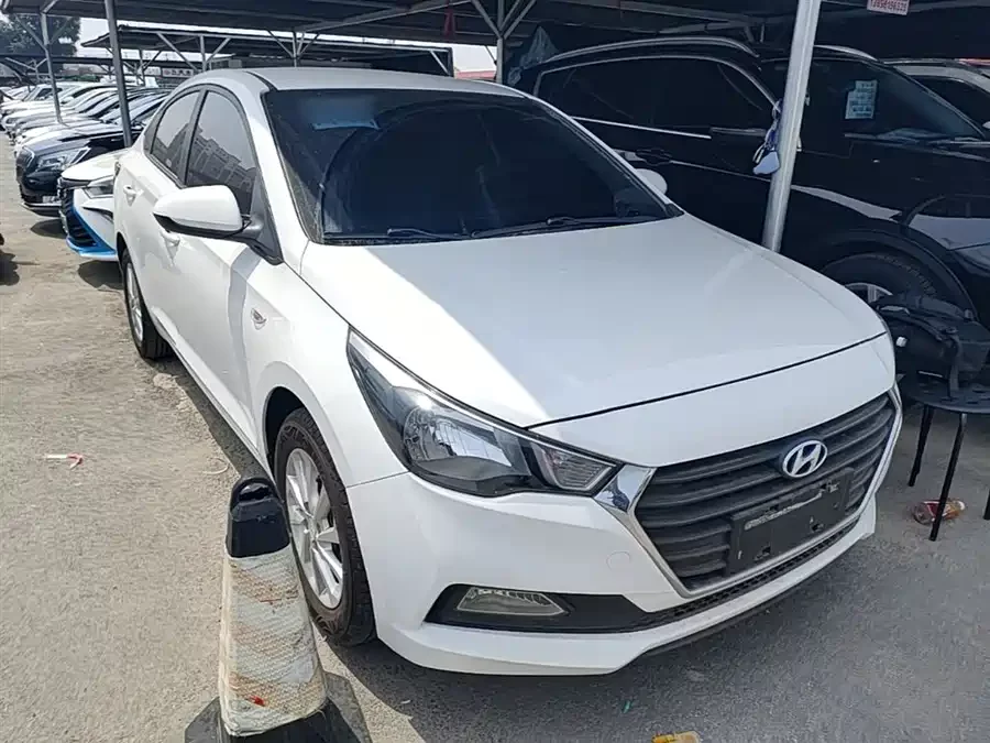 Hyundai Elantra / Celesta