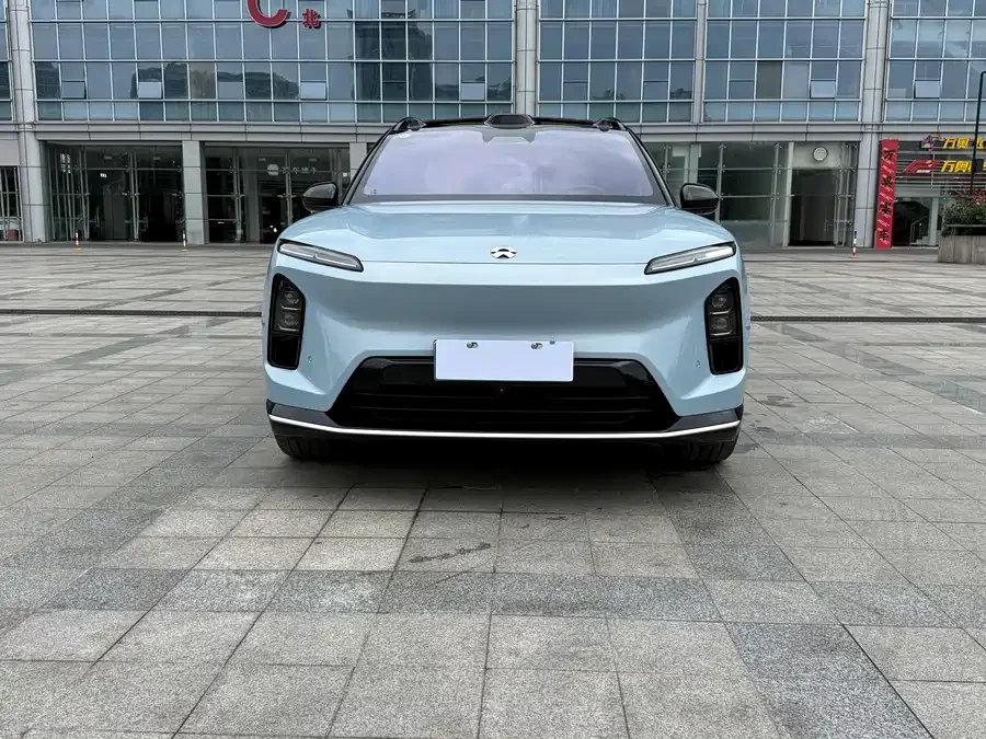 NIO ES6