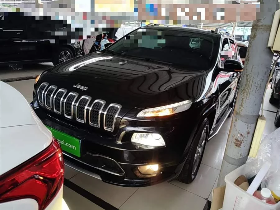 Jeep Cherokee