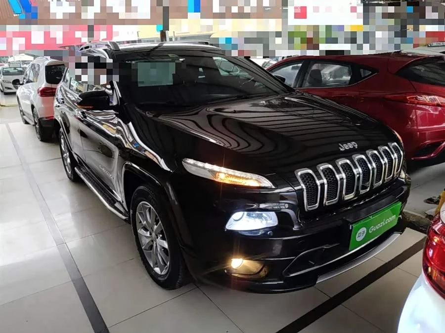 Jeep Cherokee