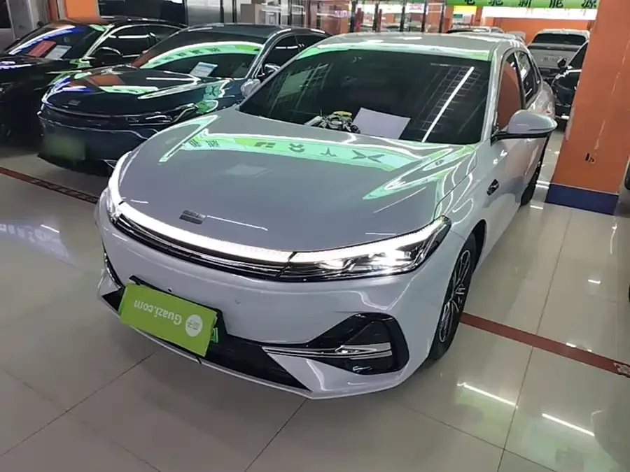Geely Galaxy A7 EM