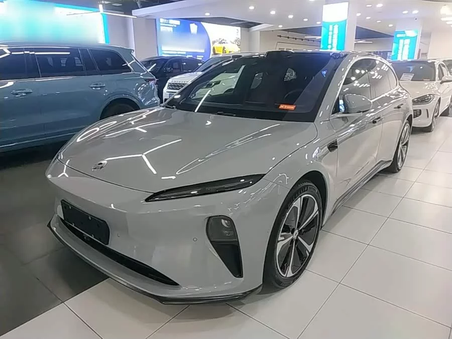 NIO ET5T