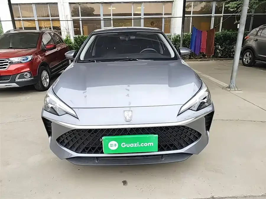 Roewe i5