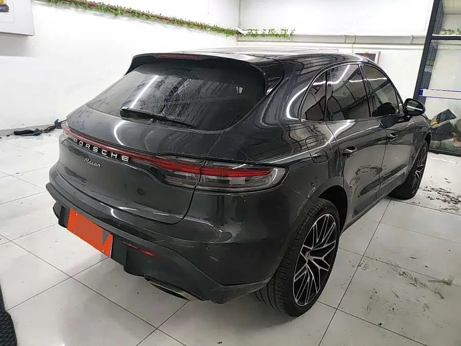 Porsche Macan