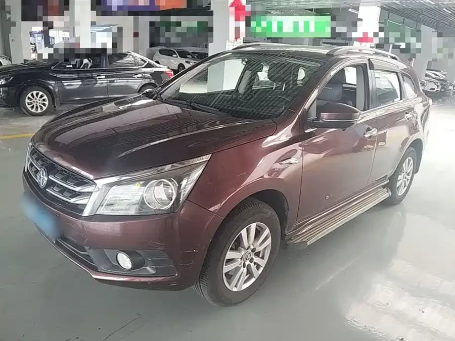 Venucia T70