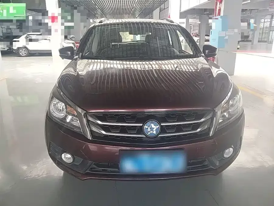 Venucia T70