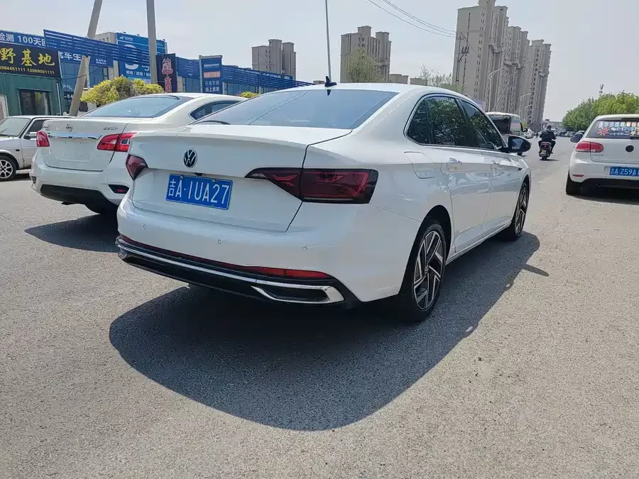 Volkswagen Sagitar