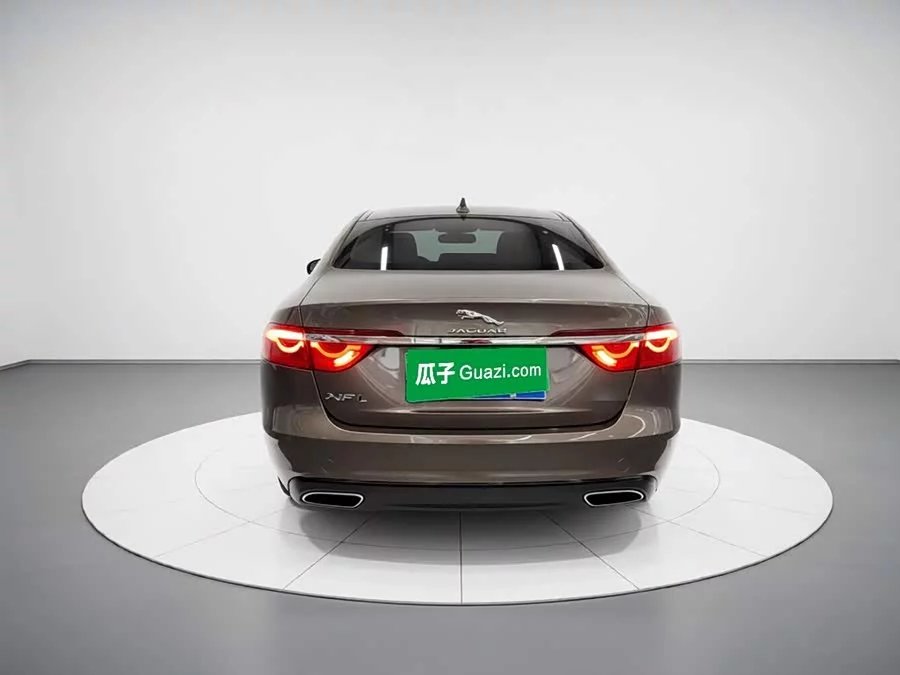 Jaguar XFL