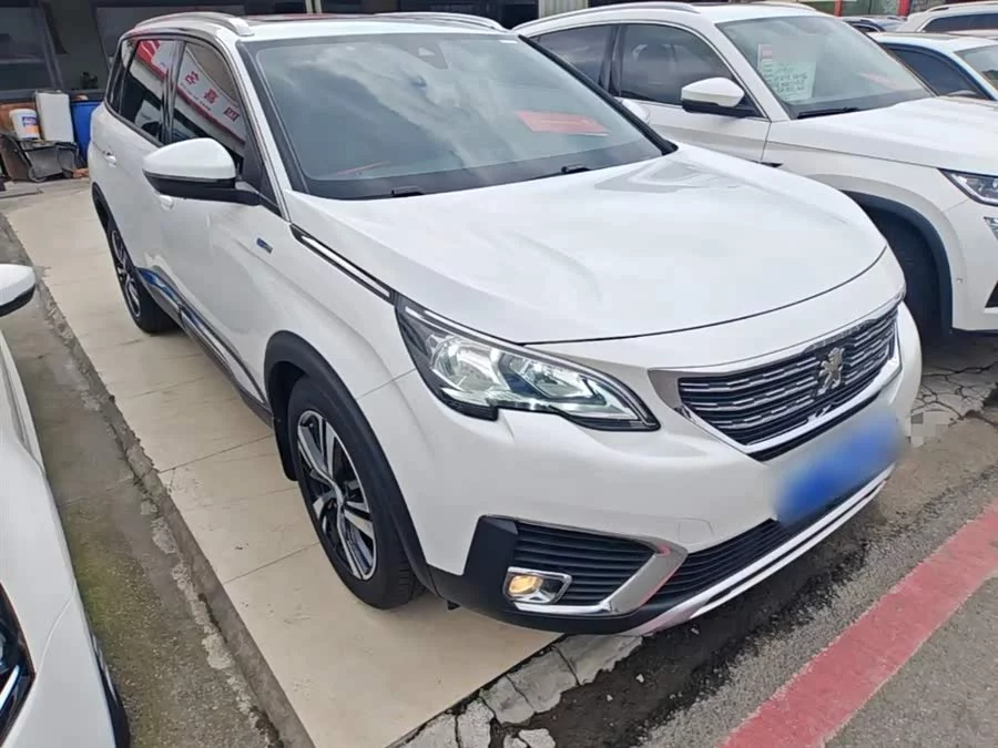 Peugeot 5008