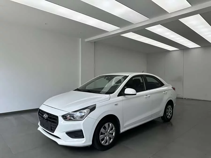 Hyundai Rena