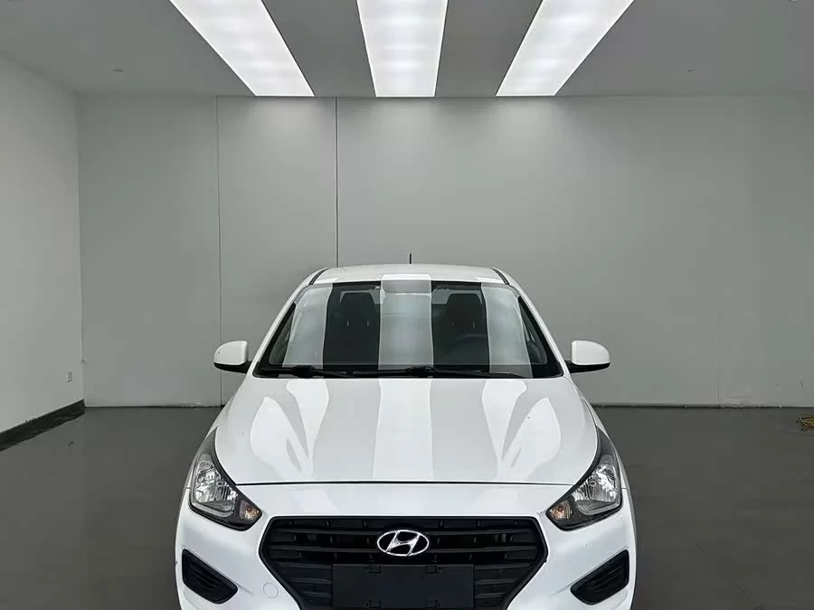 Hyundai Rena