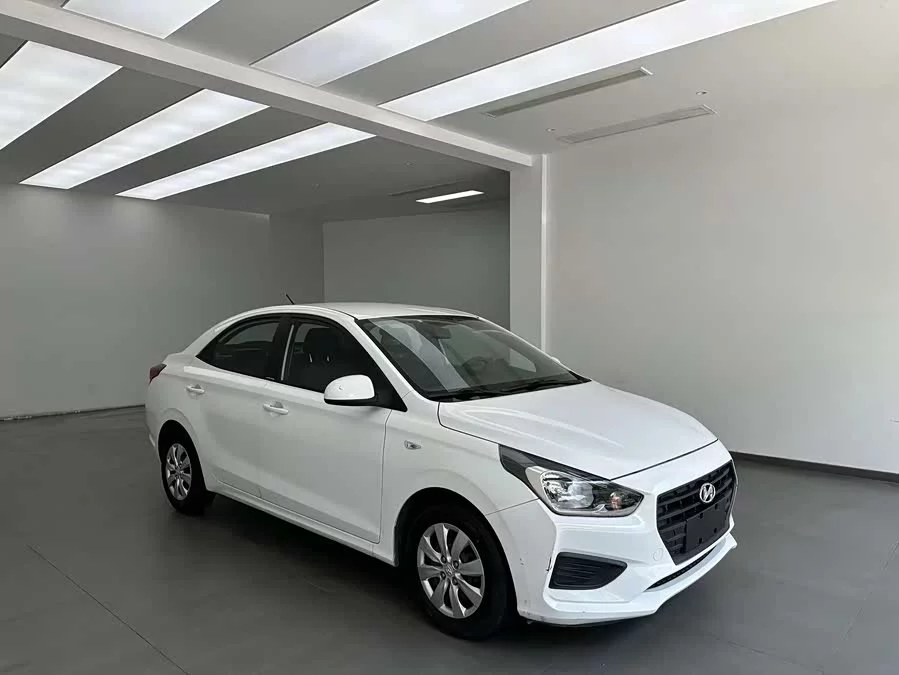 Hyundai Rena