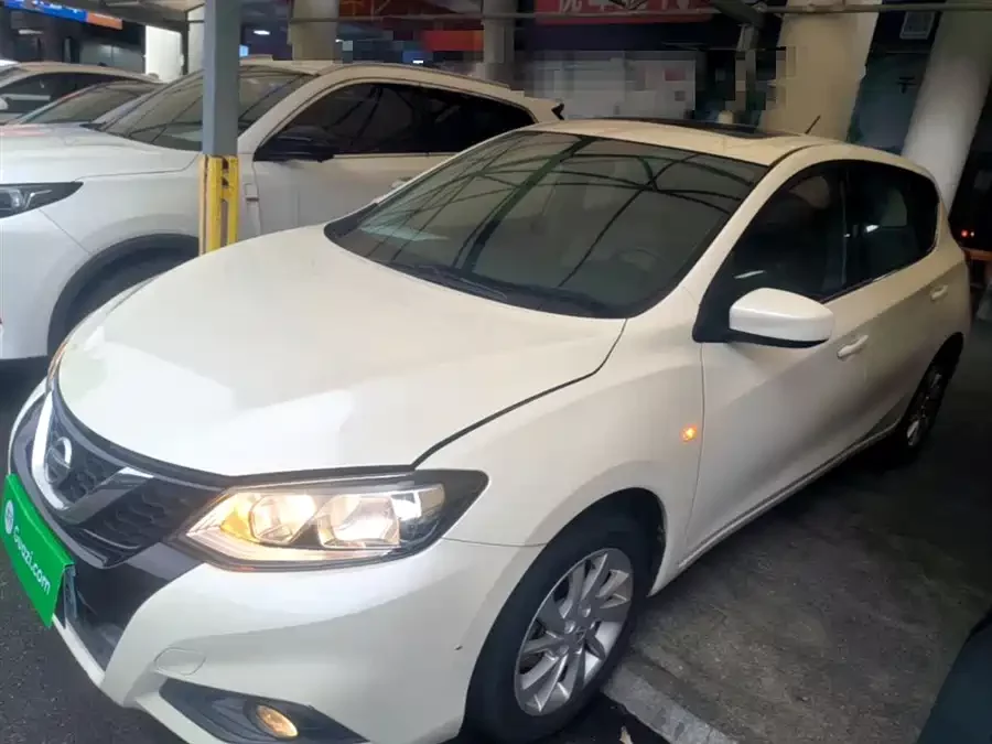 Nissan Tiida