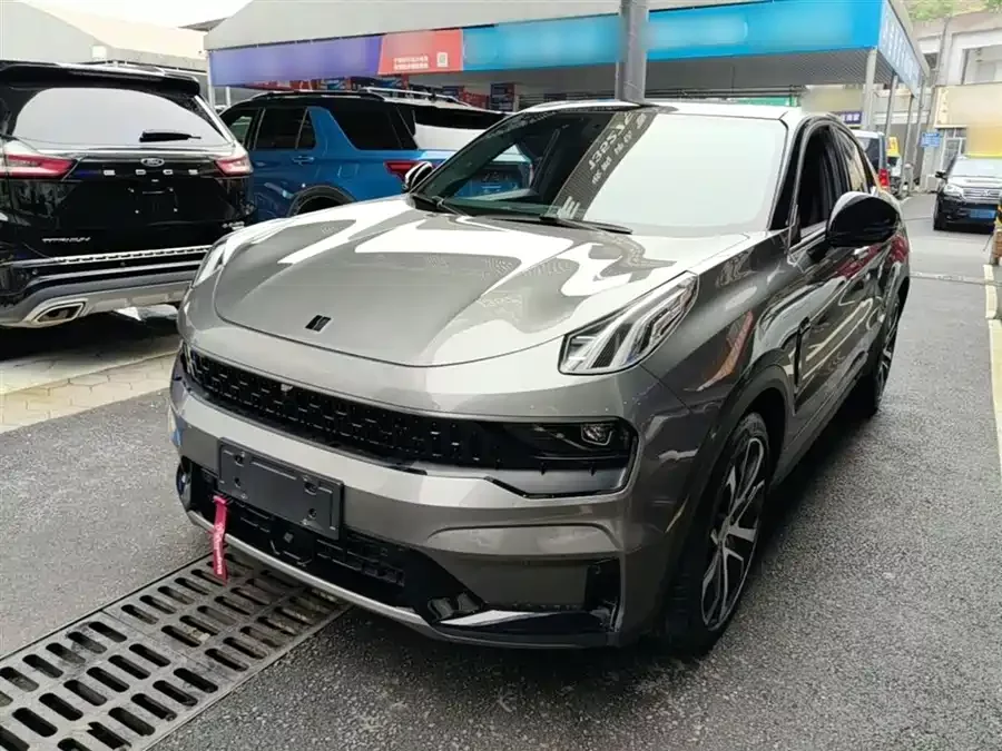 Lynk & Co 05