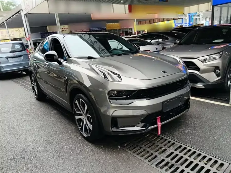 Lynk & Co 05