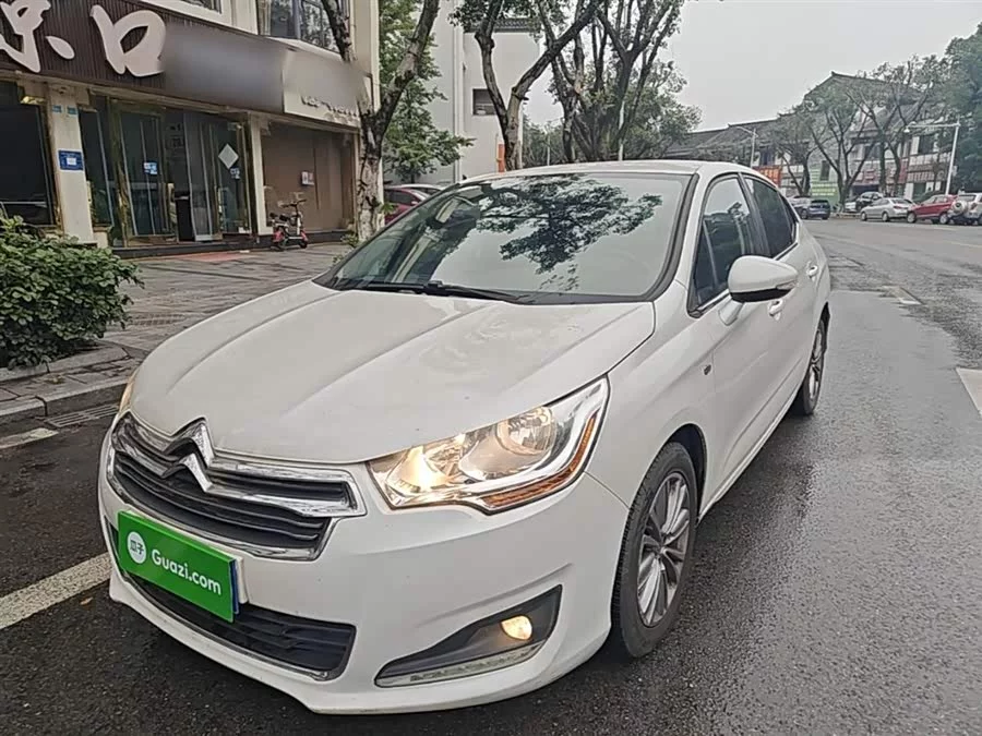 Citroën C4L