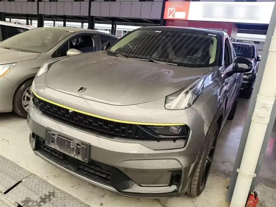 Lynk & Co 05