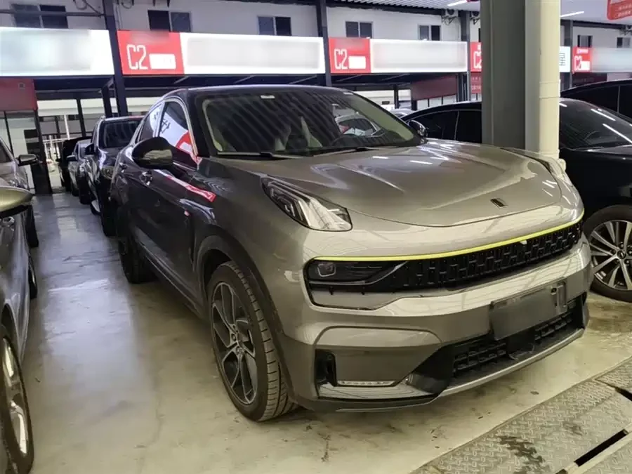 Lynk & Co 05