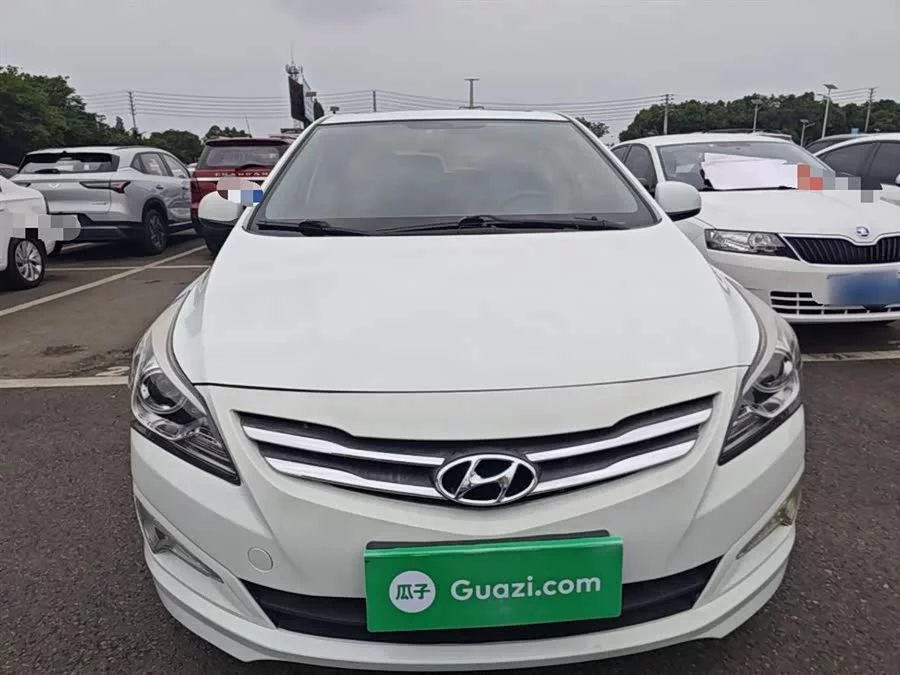 Hyundai Rena