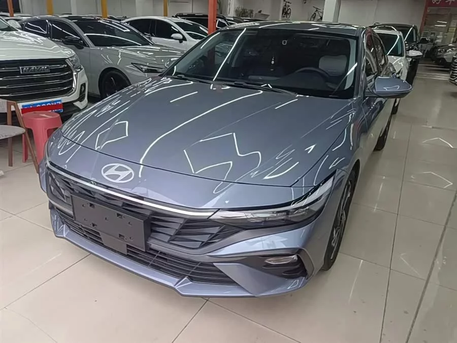 Hyundai Elantra