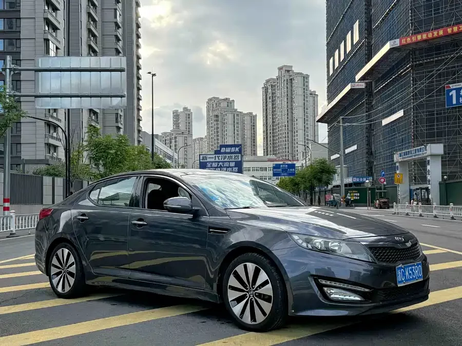 Kia K5