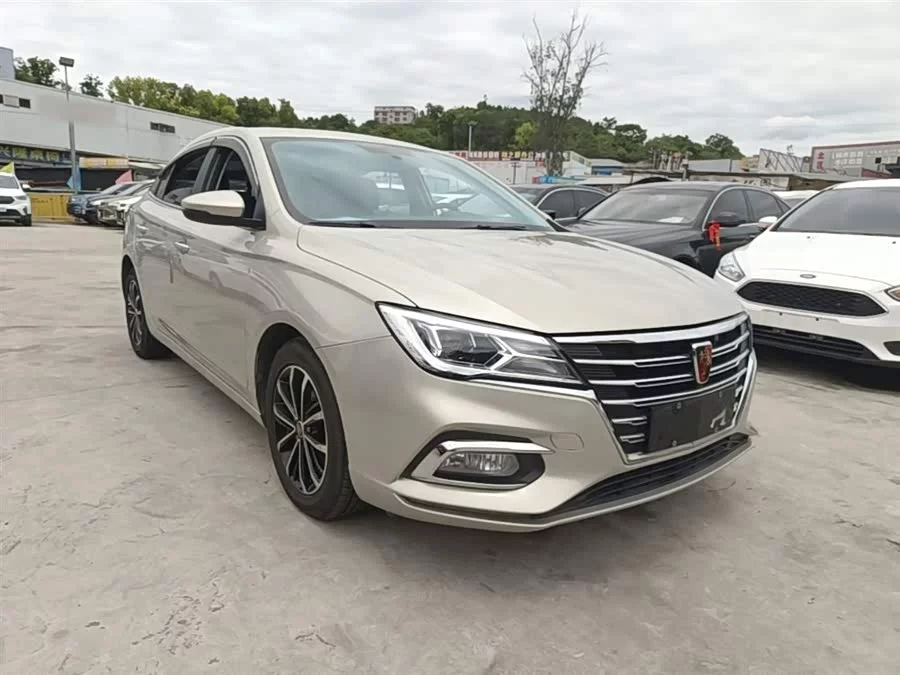 Roewe i5