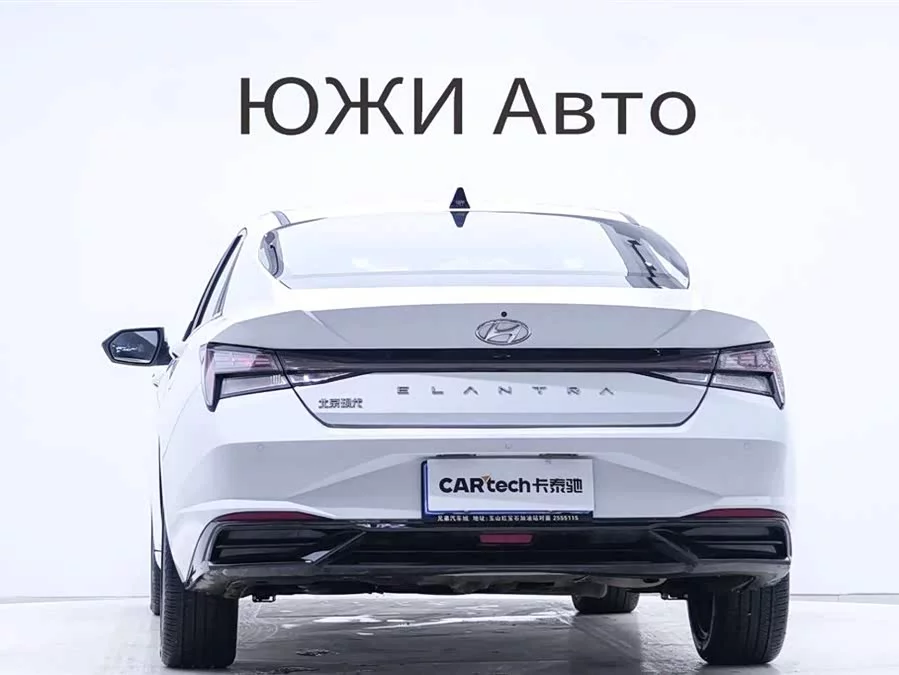 Hyundai Elantra