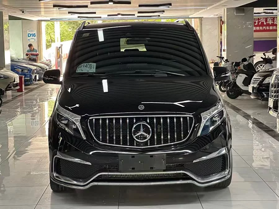 Mercedes Benz Class V